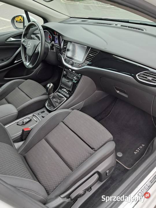 Opel Astra K Tourer Sport Plus światła do jazdy dziennej Honoratów