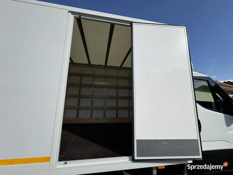 Iveco Daily 35C14 Kontener Winda 750 Na wielofunkcyjna kierownica Widełki
