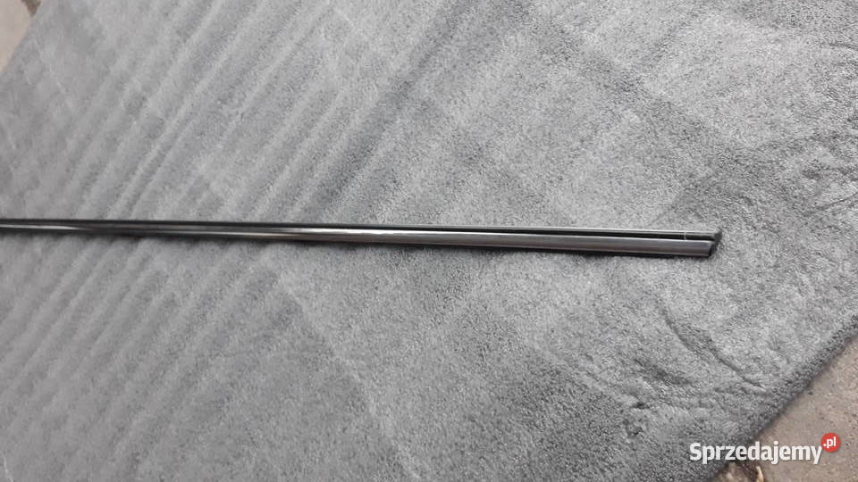 Mercedes W 108 Listwa tylnego błotnika lewa osobowe Części