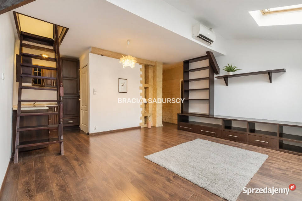 Sprzedam mieszkanie 333 metry 1pok Kraków