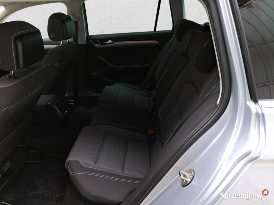 Volkswagen Passat B8 20142023 Komorniki