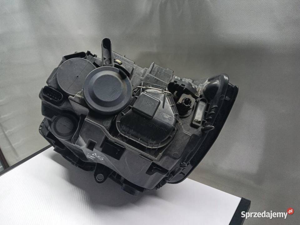 LAMPA PRZÓD PRZEDNIA PRAWA VW T6 TRANSPORTER