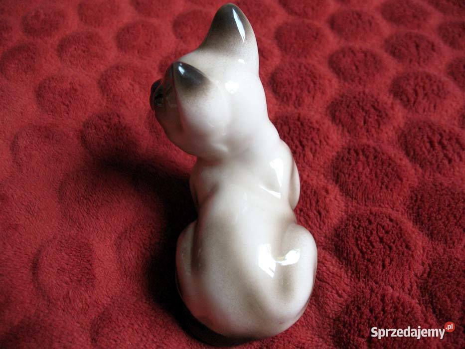 Kot Syjamski kotek Figurka mała porcelana 8 x 9 Siedlce