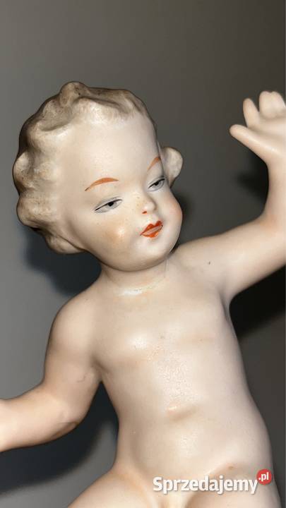 Figurka Putto grający piłką Wallendorf pomorskie Gdańsk