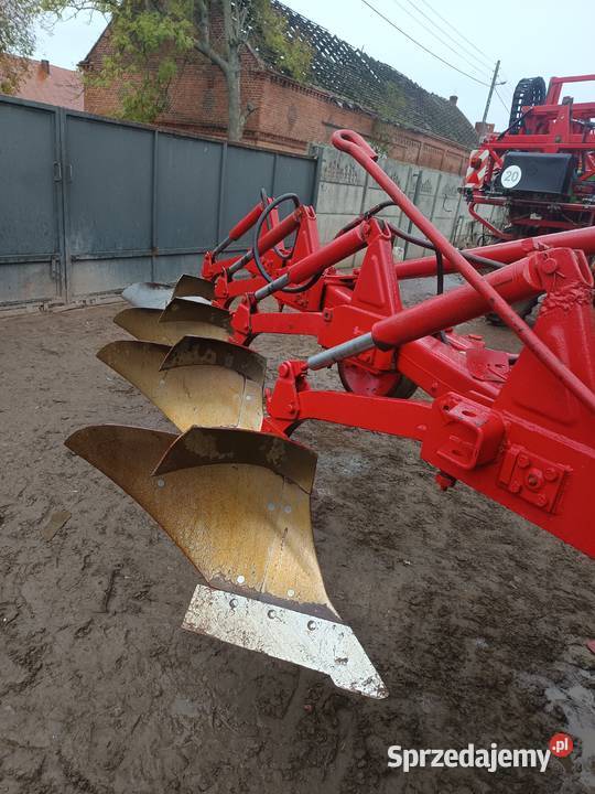 Pług czteroskibowy Świebodzin sprzedam