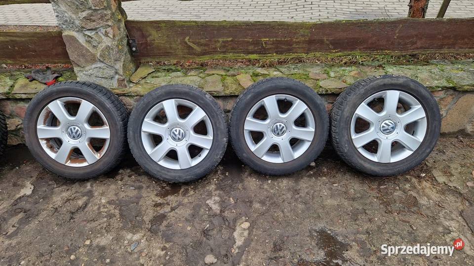 VW Touran Felgi aluminiowe 16 DOT3319 65Jx16 Słowikowo