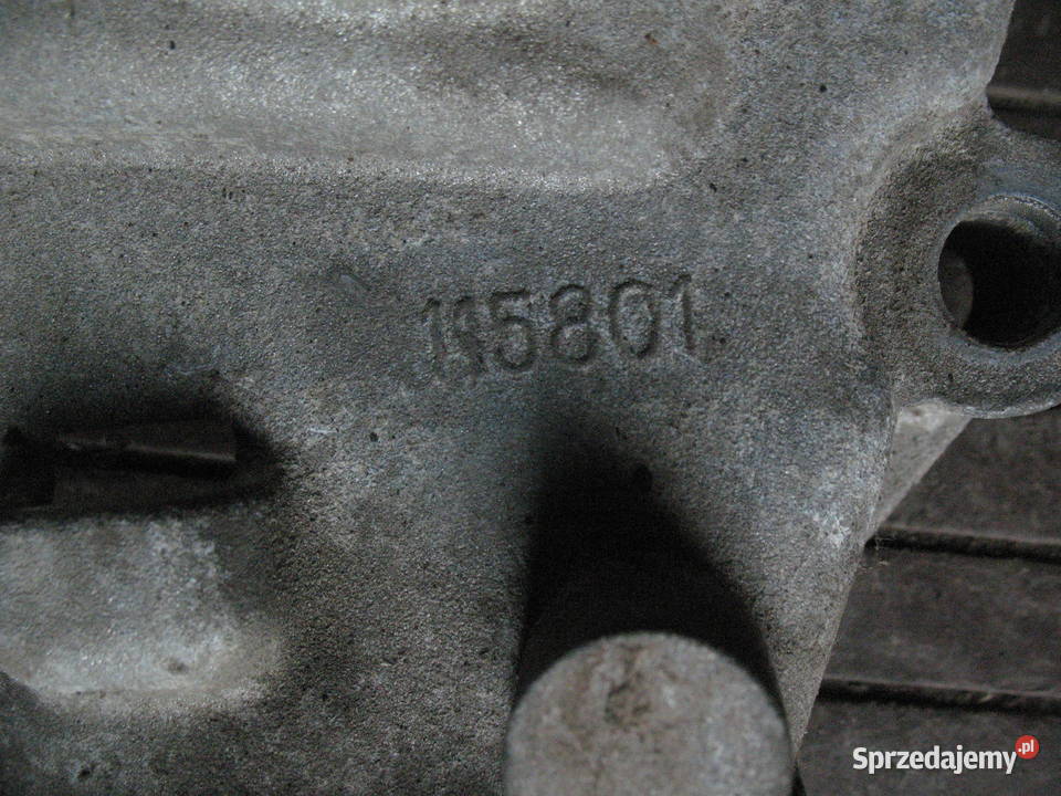 łapa silnika osłona rozrządu renault laguna II