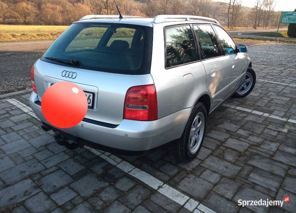Sprzedam audi a4 b5 kombi lift 16 benzyna Nowy Borek