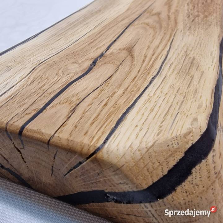 Świecznik dębowy z żywicą sęk w sęku 4 tealighty Sępopol