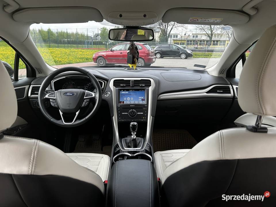 Ford Mondeo Vignale salon bezwypadkowy wspomaganie kierownicy Brzezie