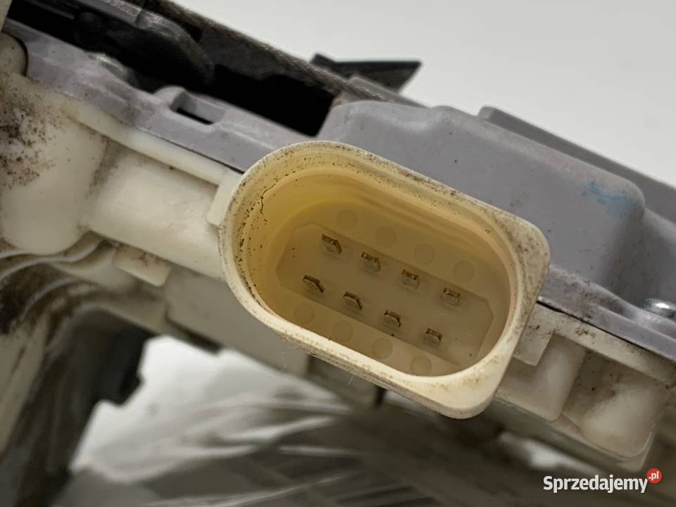 ZAMEK DRZWI LEWY TYŁ AUDI A6 C6 Kombi 0411 Zamki, wkładki i kluczyki