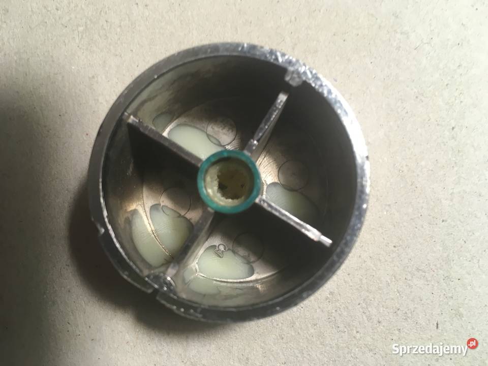 Plastikowe pokrętło regulacji siły głosu Elektronika sprzedam