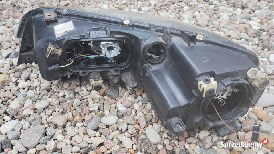 Lampa Mazda 6 prawy przód Lampy przednie wielkopolskie Poznań
