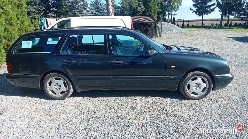 Sprzedam Mercedesa w210 125KM