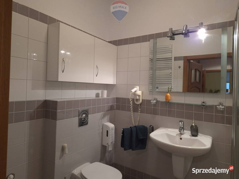 Jasne 2 pokoje z balkonem na osiedlu Marina apartamentowiec Warszawa