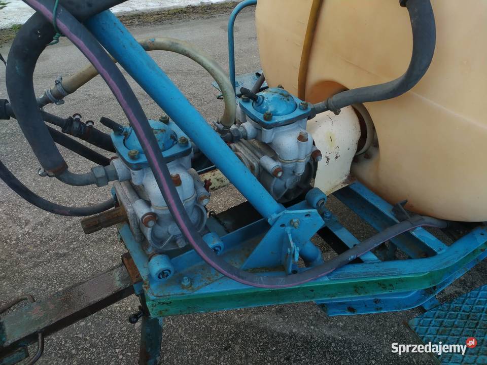 Opryskiwacz sadowniczy 1000l Ślęza ładny stan Zaczepiane sprzedam
