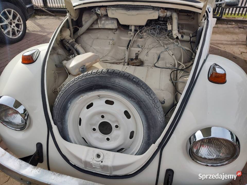 VW Garbus 1300 zdrowy nowy lakier