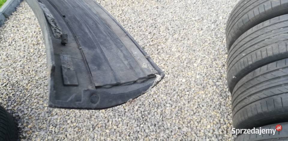Listwa plastikowa na prawy błotnik Audi Allroad Tarnowskie Góry