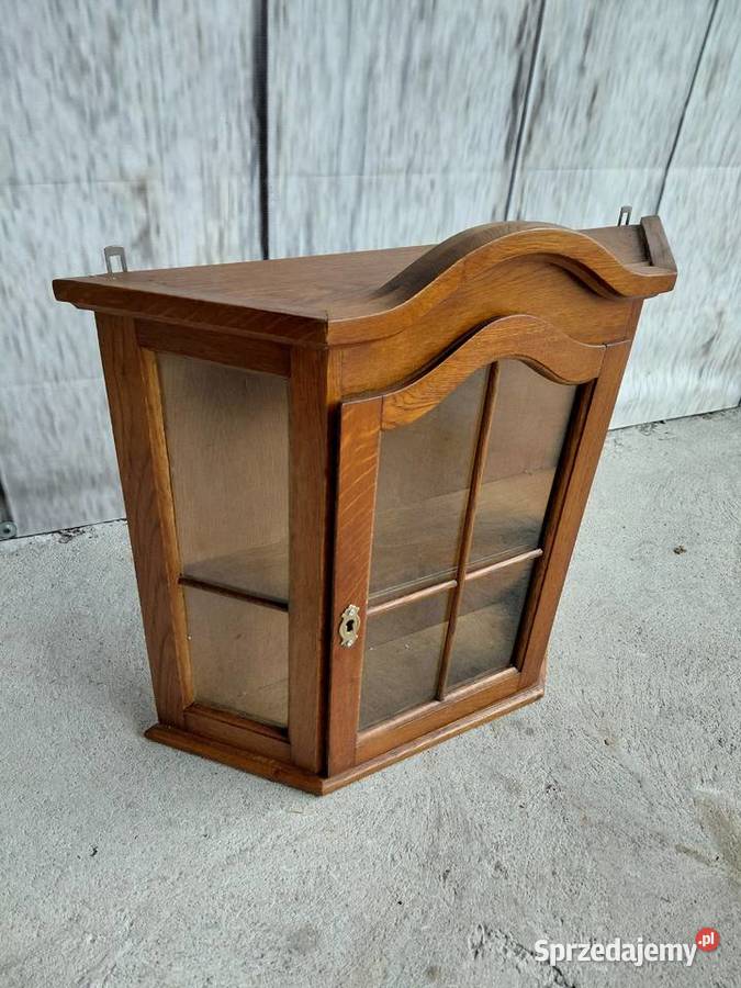 Witrynka gablotka drewniana wisząca 327 Byczyna