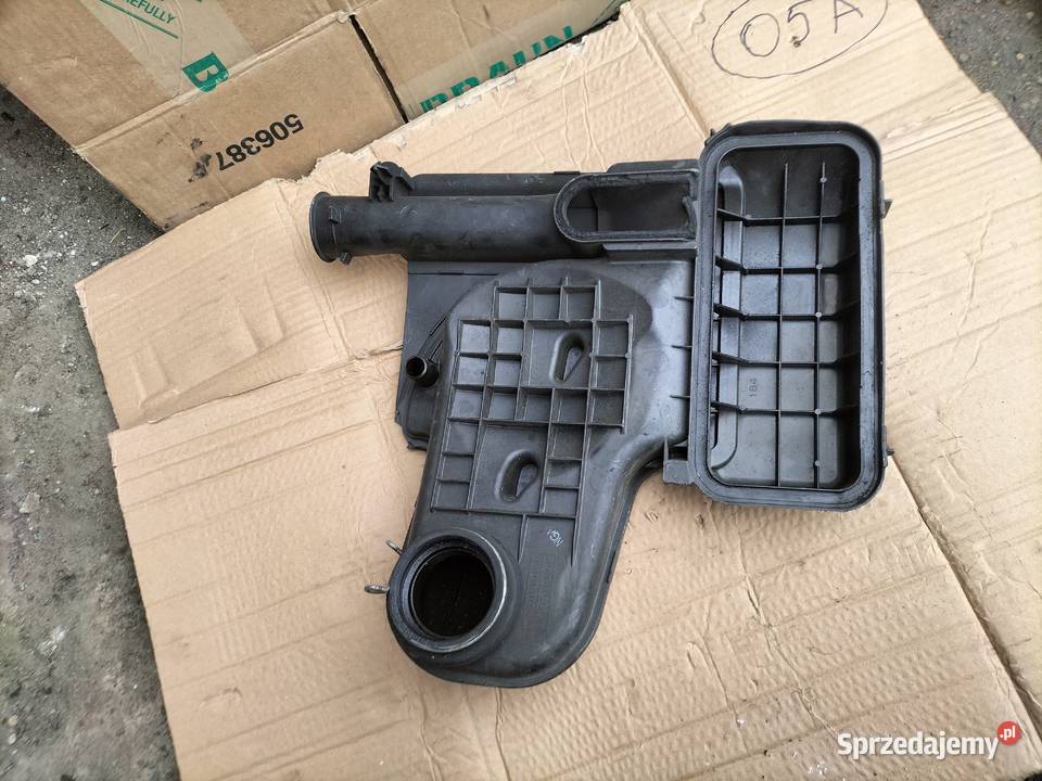 TOYOTA AYGO YARIS OBUDOWA FILTRA POWIETRZA osobowe lubelskie Kamień-Kolonia