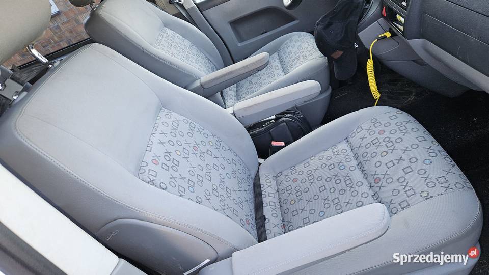 Volkswagen Transporter T5 long 5 osobowy 19 130 Rok produkcji 2008 Rozprza