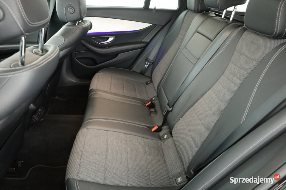 Mercedes E E 220 d 4MATIC automatyczna