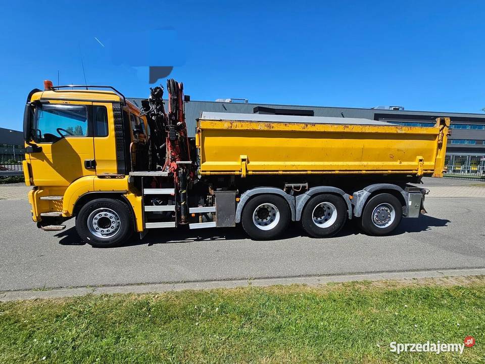 Wywrotka 8x4 z dzwigiem kabina Man sprzedam