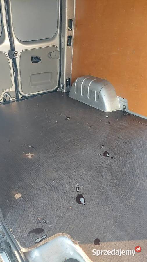 Opel Vivaro 2xdrzwi klima 20 super stan sprzedam