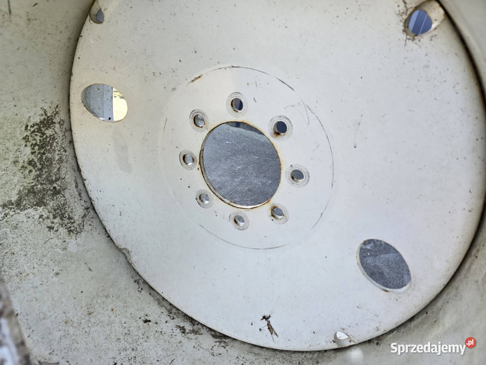 Felgi 2 sztuki RENAULT MASSEY FERGUSON MF 765 podlaskie Baliki