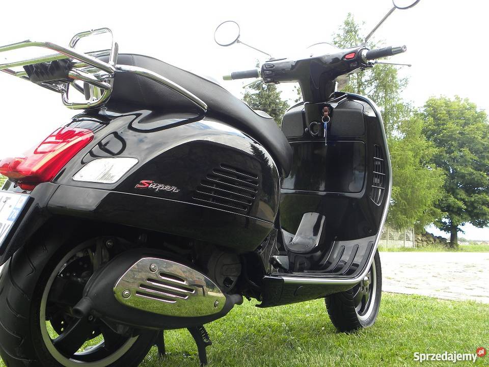 PIAGGIO VESPA GTS 125 IE 2010 R 13500 PRZEBIEG 125cm3 Rawa Mazowiecka