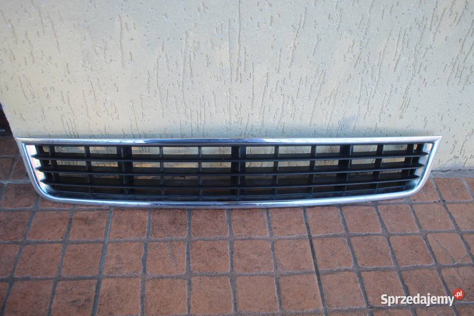 KRATKA ZDERZAKA ŚRODKOWA AUDI A4 B6 8E0807647 Listwy i nakładki wielkopolskie