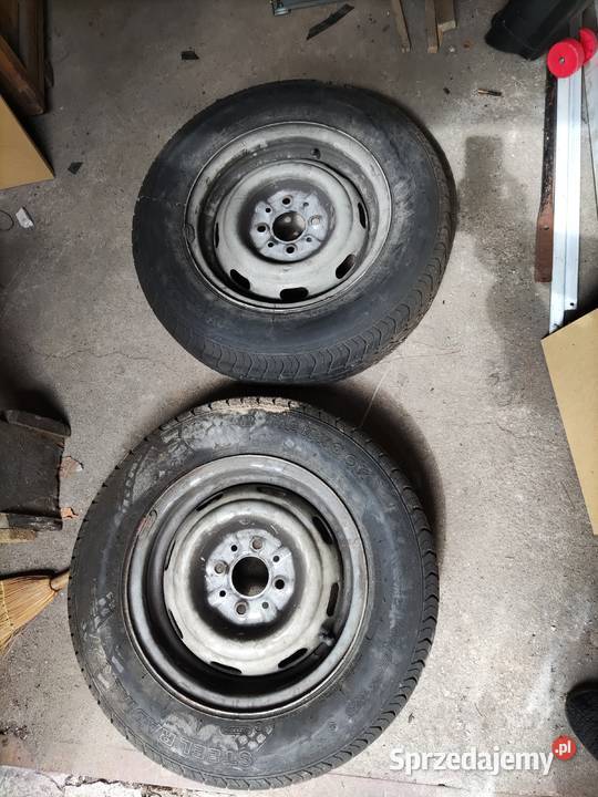 Koła R13 z oponami zimowymi 42