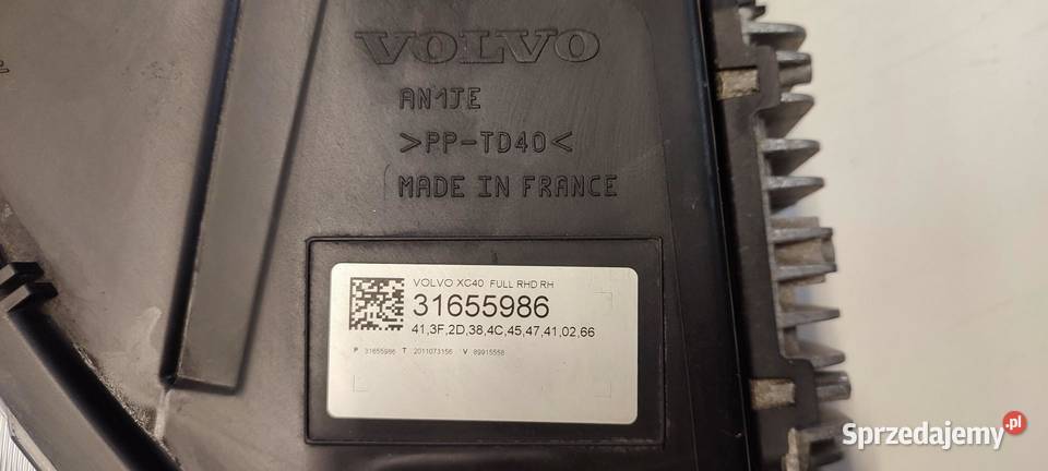 VOLVO XC40 LAMPA PRAWY PRZÓD ANGLIK RHD 31655986 sprzedam