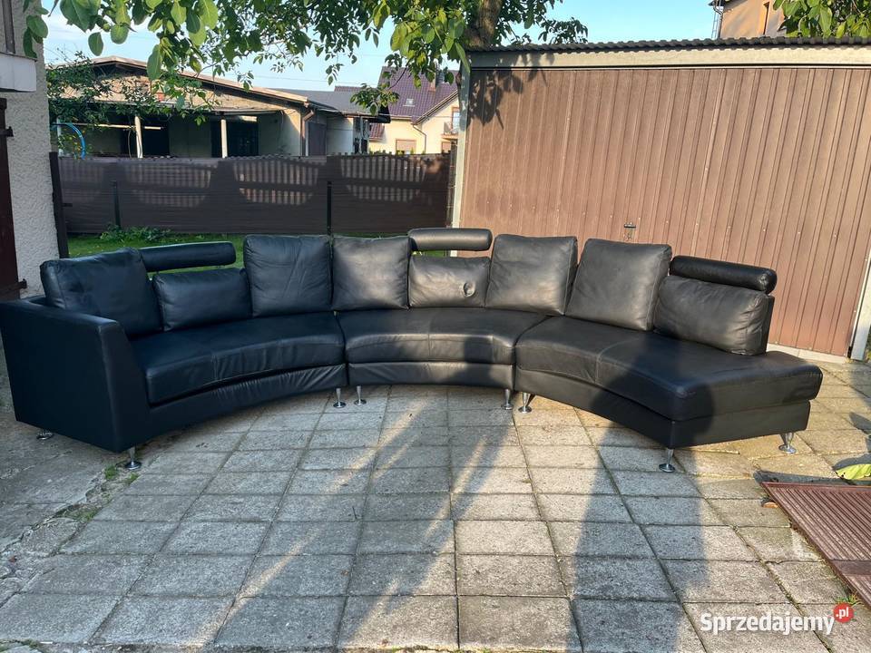 Kanapa półokrągła modułowa koloru czarnego skóra Marklowice