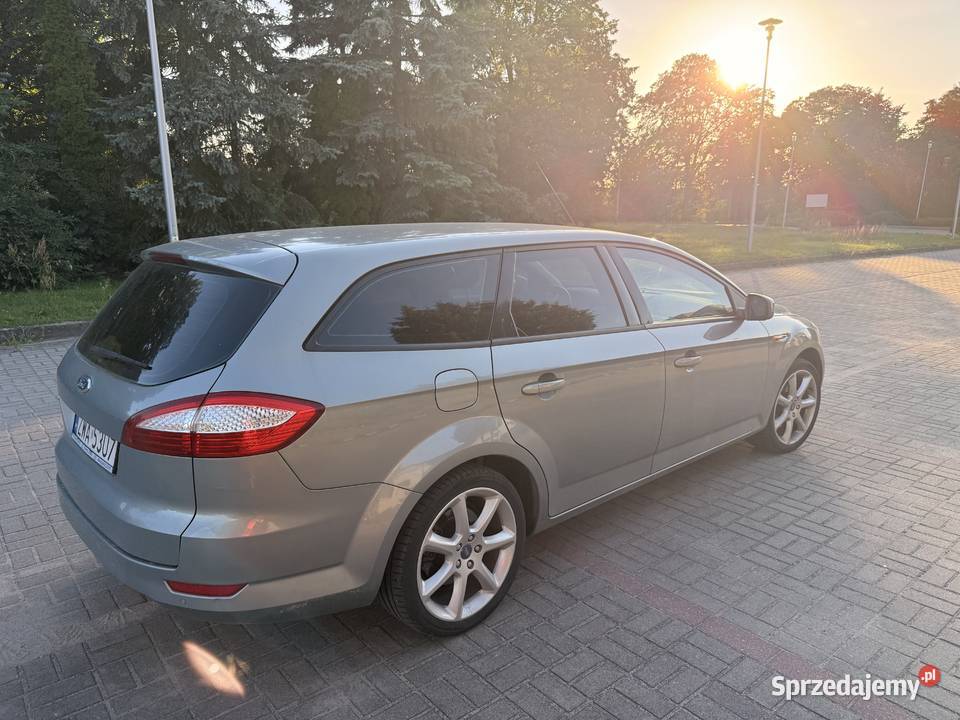 Ładny Ford Mondeo 1600cm3 Mondeo Wałcz