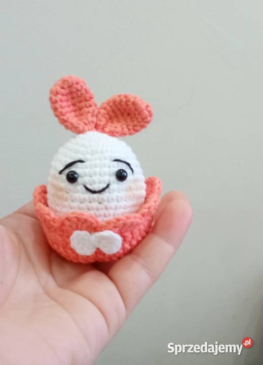 Jajko zajączek wykonane na szydełku Łask