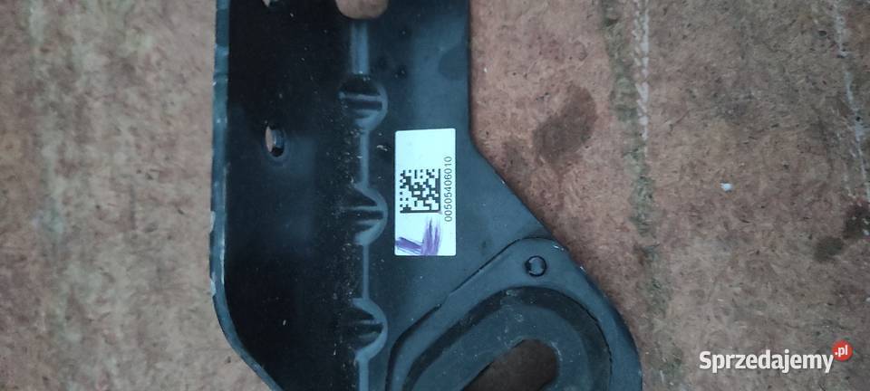 Wspornik chłodnicy dolny kpl Alfa Romeo Giulia Kraków