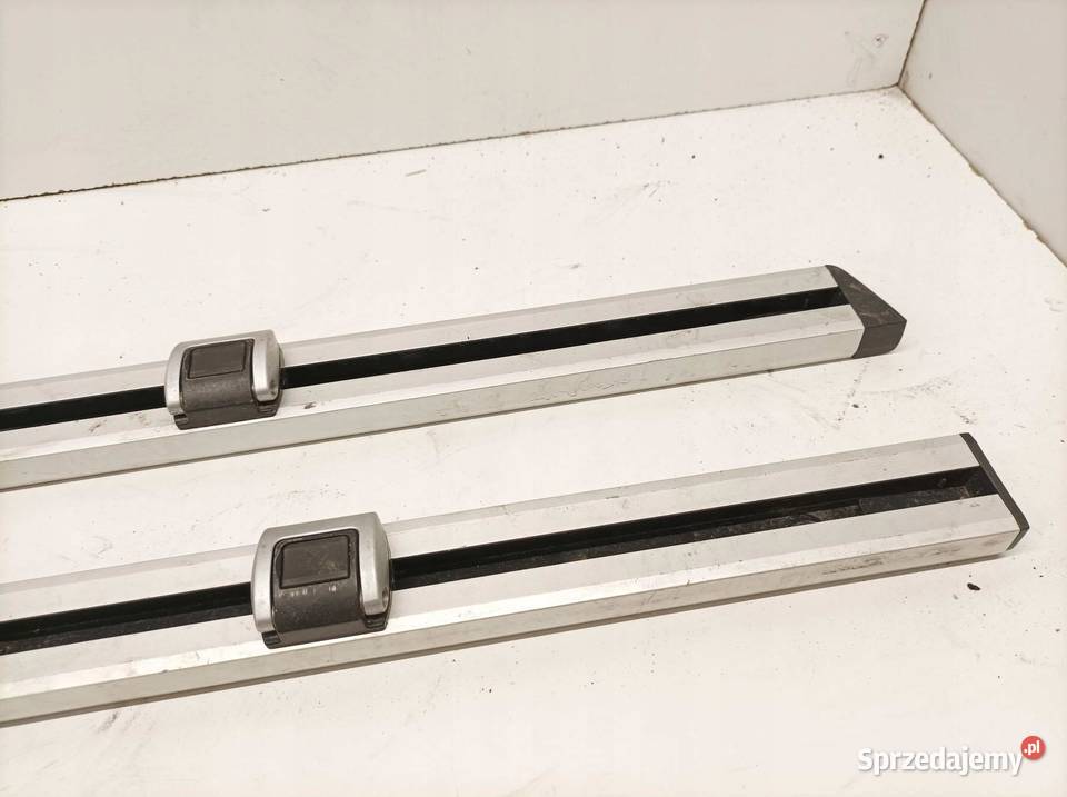 UCHWYTY SZYNA BAGAŻNIKA LEWA PRAWA KPL KOMBI Rok produkcji 2012