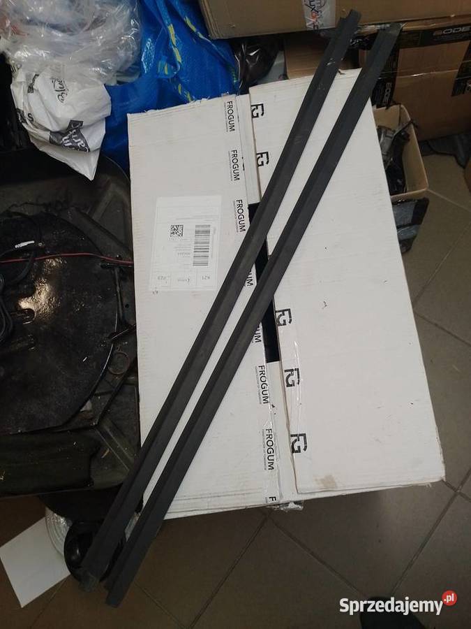 Ford Fiesta MK3 Plastyki listwy itp Wągrowiec