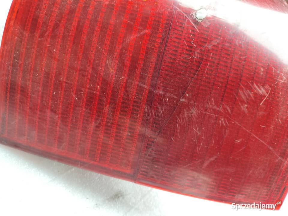 lampa prawa tył passat b5 kombi 3B9945112F Kamień-Kolonia