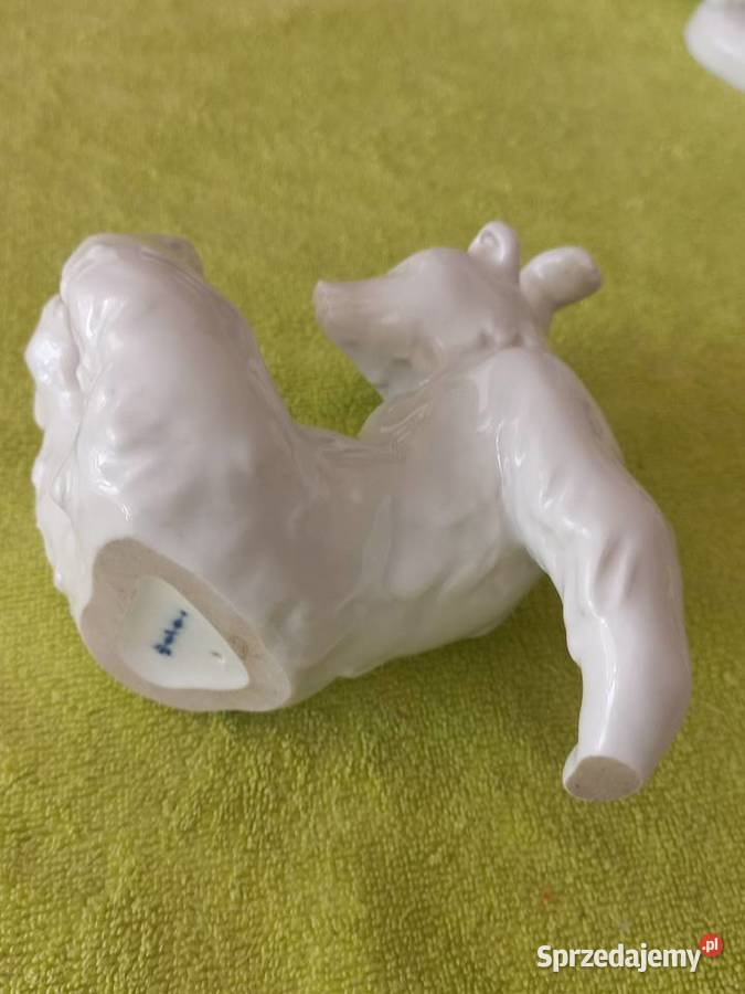 Figurka porcelanowa Niedźwiedź bawiący się KPM Porcelana i szkło Toruń