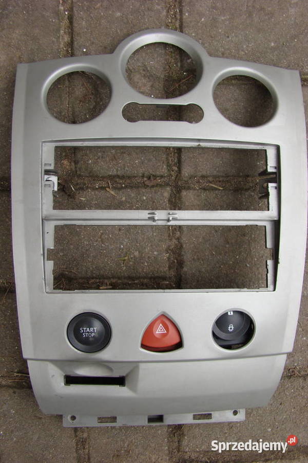 ramka panel środkowy megane II Korzeńsko