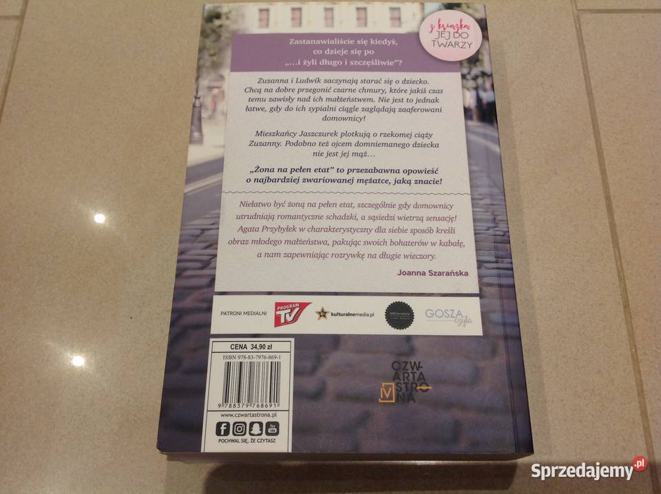 Powieść Żona na pełen etat Agata Przybyłek Pozostałe Nowa Sól