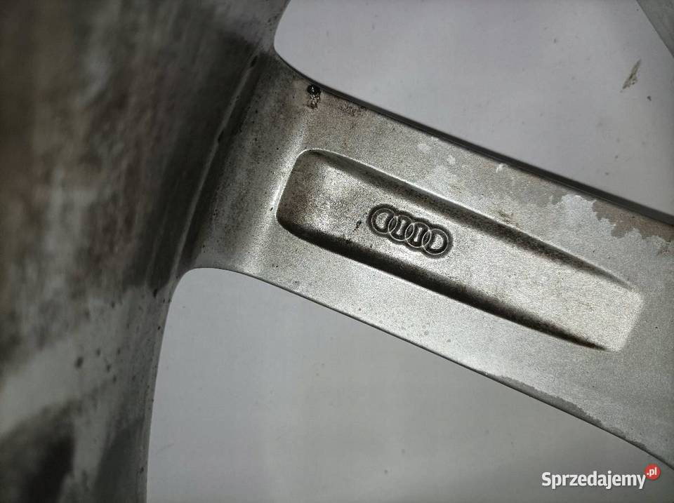 FELGA ALUMINIOWA R20 5X130 ET44 OC71 10JX20 H2