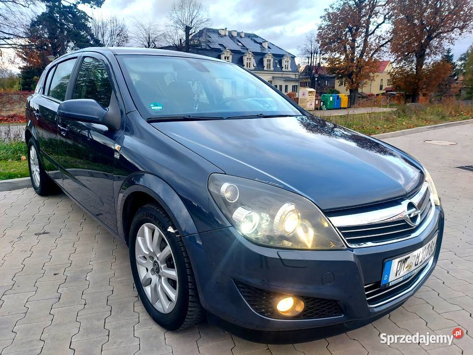 Opel Astra Edition 18 Benzyna 140 Bi Xenon 140KM Dzierżoniów