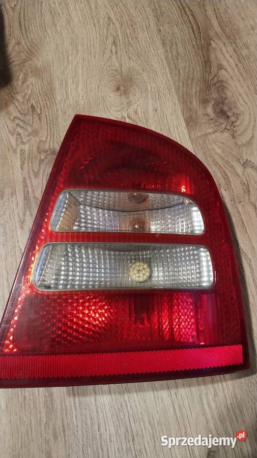 Lampa tył skoda octavia I prawa Olsztyn