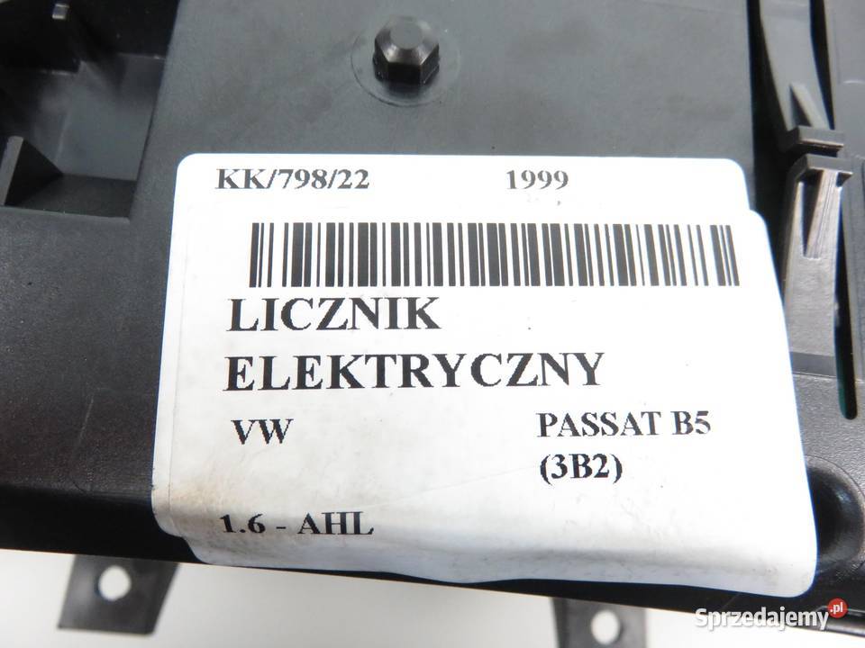 LICZNIK VW PASSAT B5 16 AHL 3B1919860 osobowe