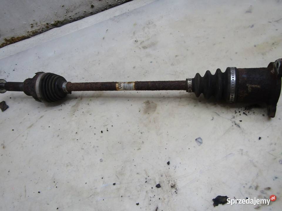 PÓŁOŚ LEWA TYŁ TYLNIA 16 4X4 44106 61M00 SUZUKI sprzedam