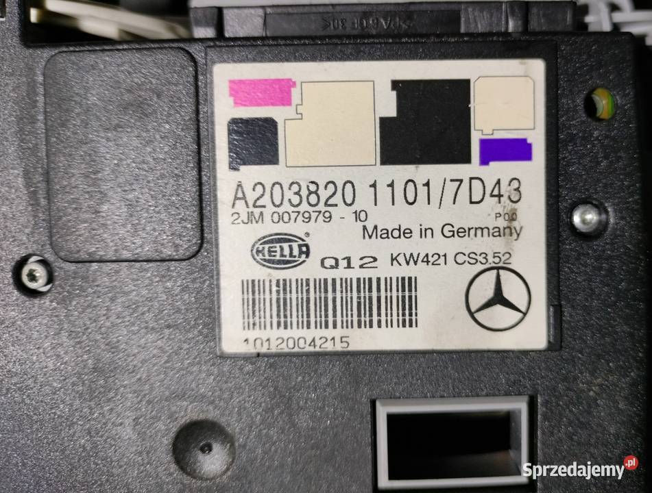 Mercedes Cklasa W203 Lampka podsufitki przód Jelenia Góra sprzedam