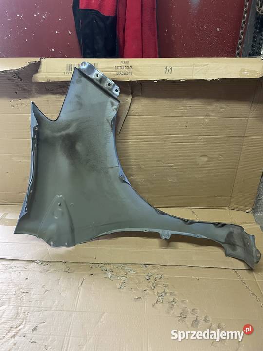Toyota yaris 3 iii błotnik lewy 8s7 Piasek sprzedam